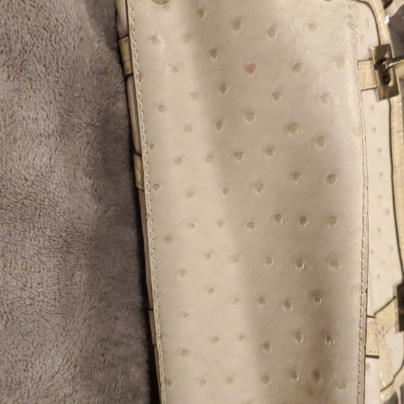 Guess Cream Bow Handbag - Picture 4 of 8